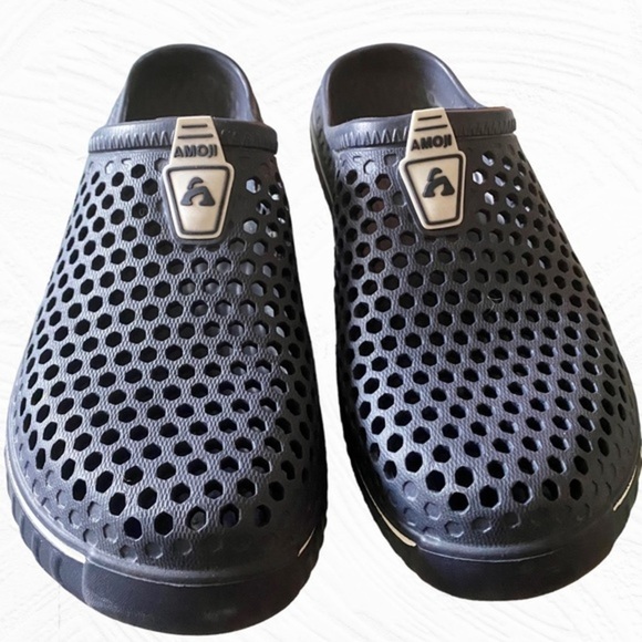 Amoji Shoes - Picture 3 of 6